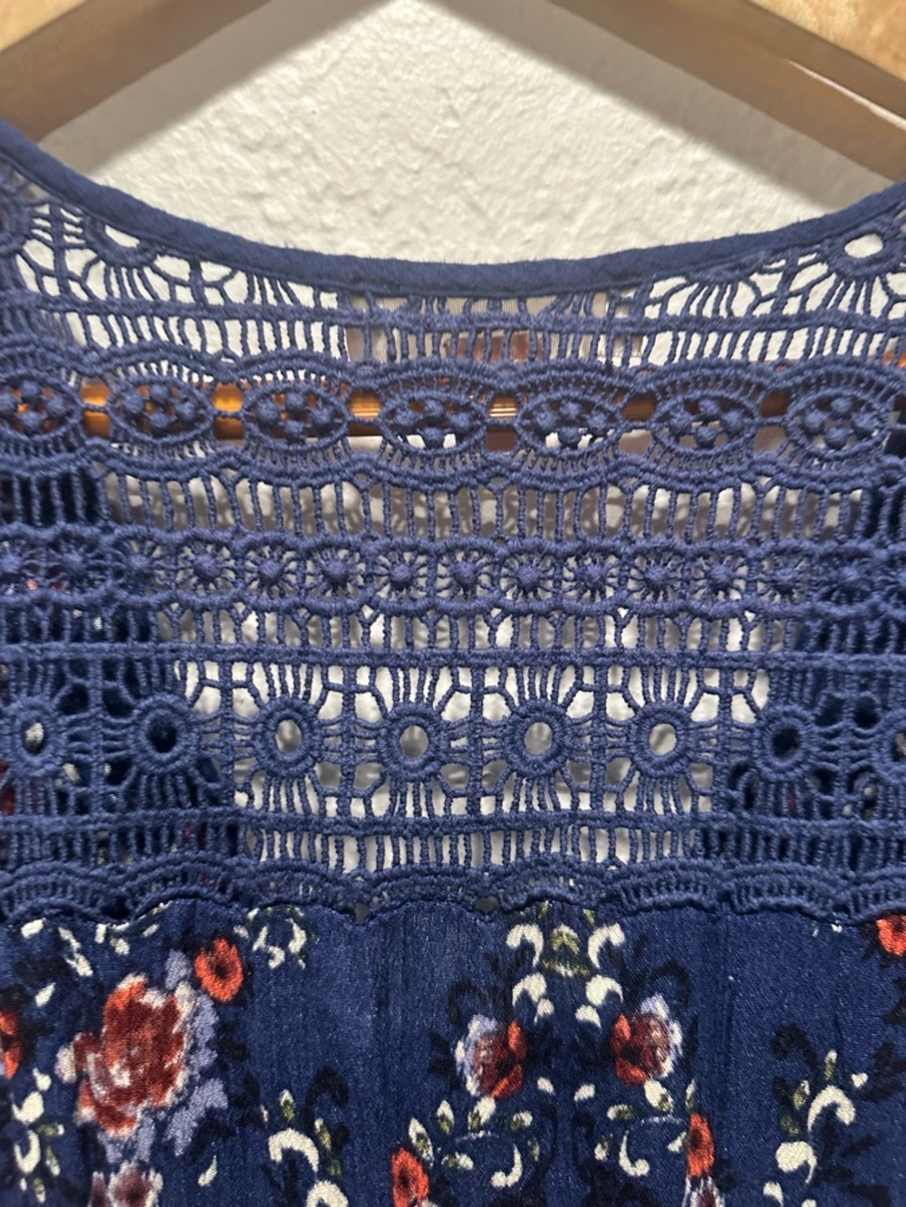 Band of Gypsies Navy Floral Wrap Mini Dress - Picture 5 of 7